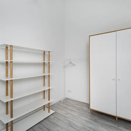 Modern 2-bedroom In Old Town/urban Rent