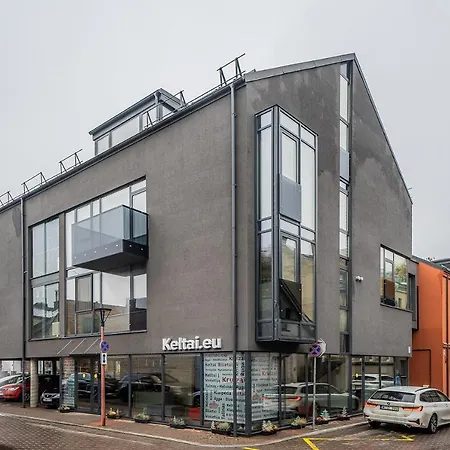 Modern 2-bedroom In Old Town/urban Rent *